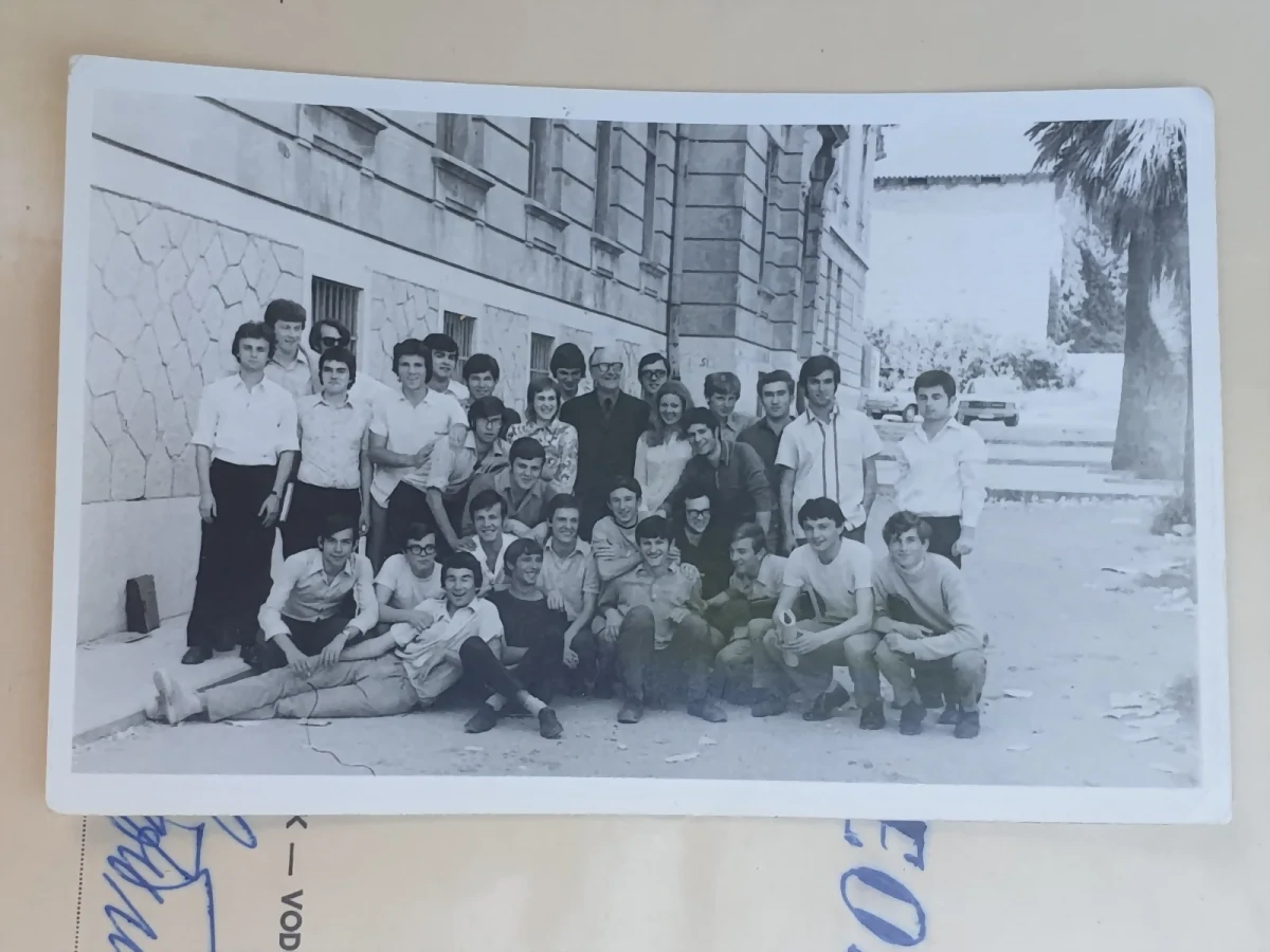  Uvecana slika i povratak nazad 