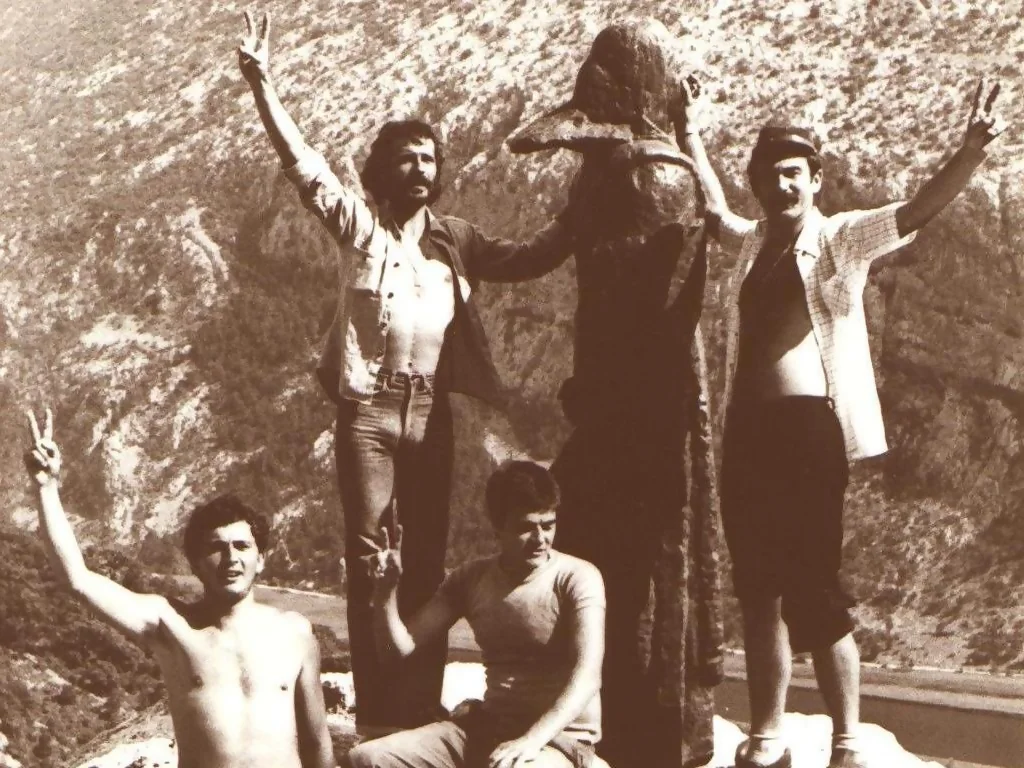  Uvecana slika i povratak nazad 